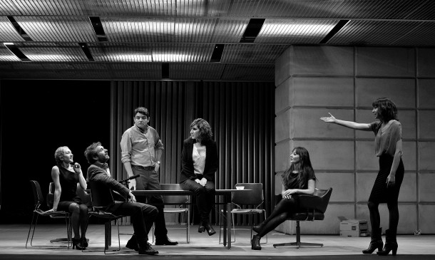 The opening scene of Alfredo Sanzol’s Aventura! at the Teatre Lliure. Photo: David Ruano/Teatre Lliure.