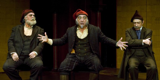 Arturo (Jordi Bosch), surrounded by two of his cronies Pepito (Andreu Benito) and Tomeu (Boris Ruiz) in Goldoni's The Boors, directed by Lluís Pasqual at the Teatre Lliure. Photo: Ros Ribas, courtesy of the Teatre Lliure.